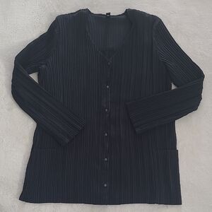 Babette Black Pleated Blouse Small Snap Button Front Long Sleeve Minimalist